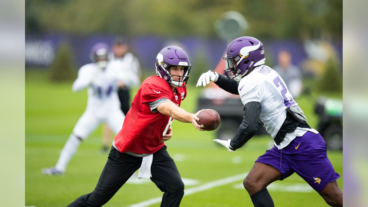 Vikings: Eric Kendricks, Xavier Rhodes injured in loss