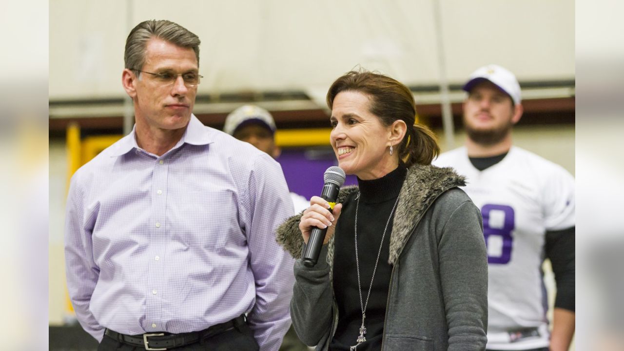 Vikings Spielman Brzezinski to be Honored for Support of Adoption