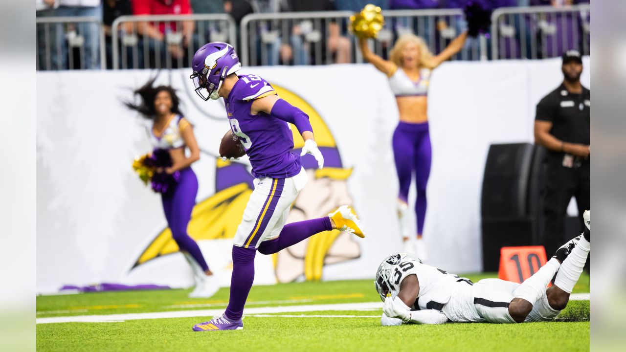 Adam Thielen Making Himself a Resource for Justin Jefferson