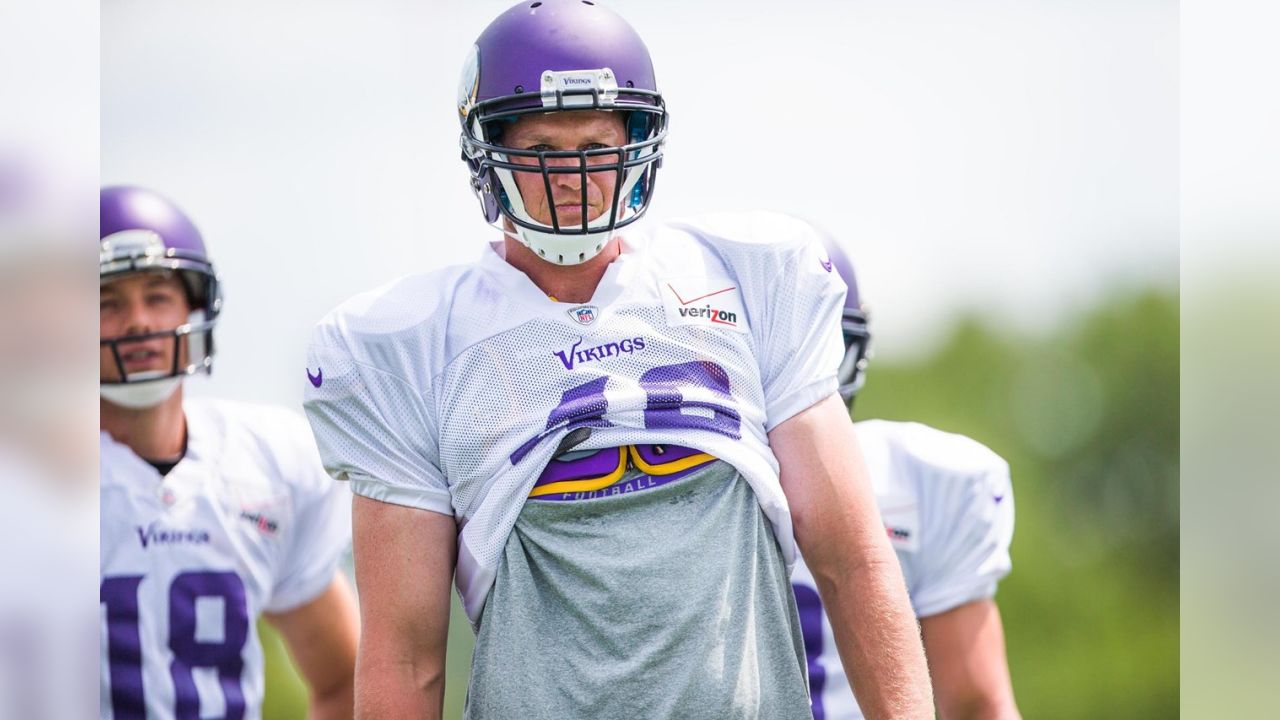 Floyd, Joseph forming fast bond with Vikings