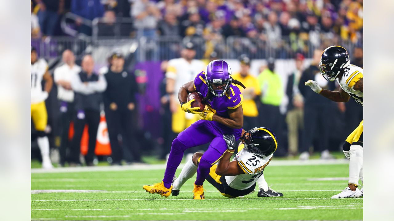 Vikings beat Steelers 36-28, deny last-play pass in end zone