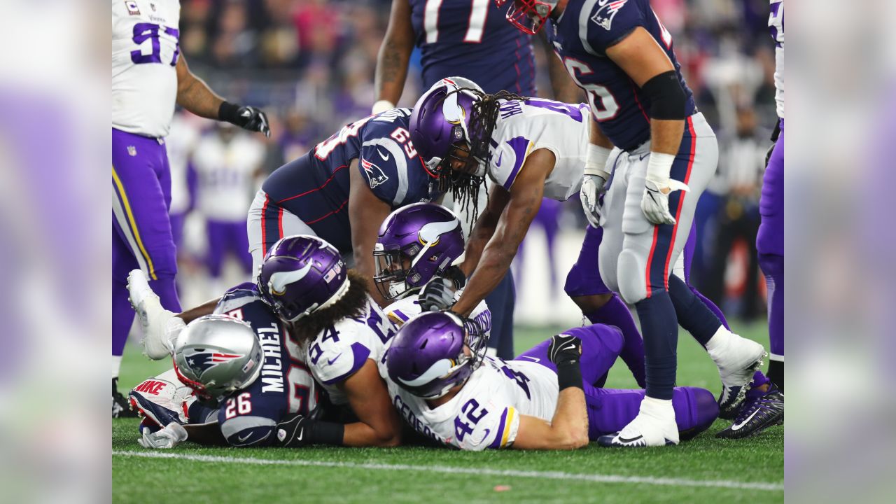 New England Patriots smother Vikings 24-10 with stifling defensive