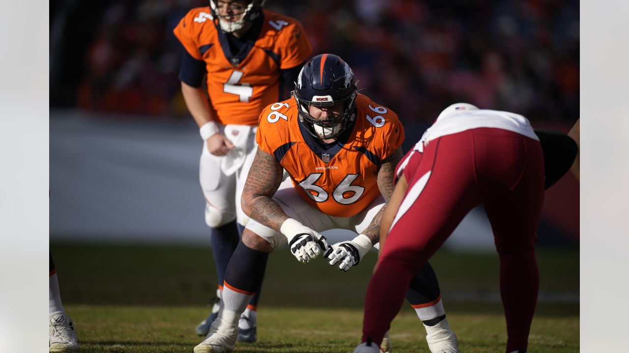 Vikings Sign Former Broncos Guard Dalton Risner