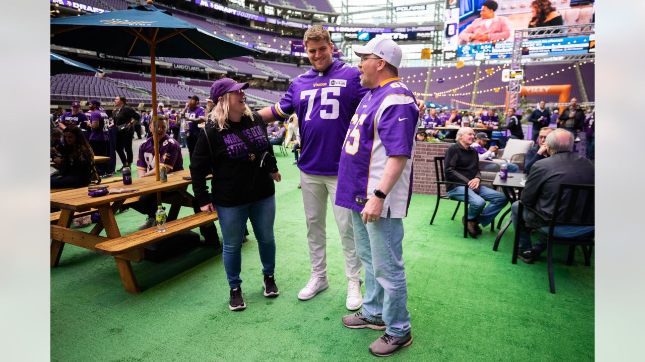 Minnesota Vikings hosting NFL Draft party April 27 at U.S. Bank Stadium