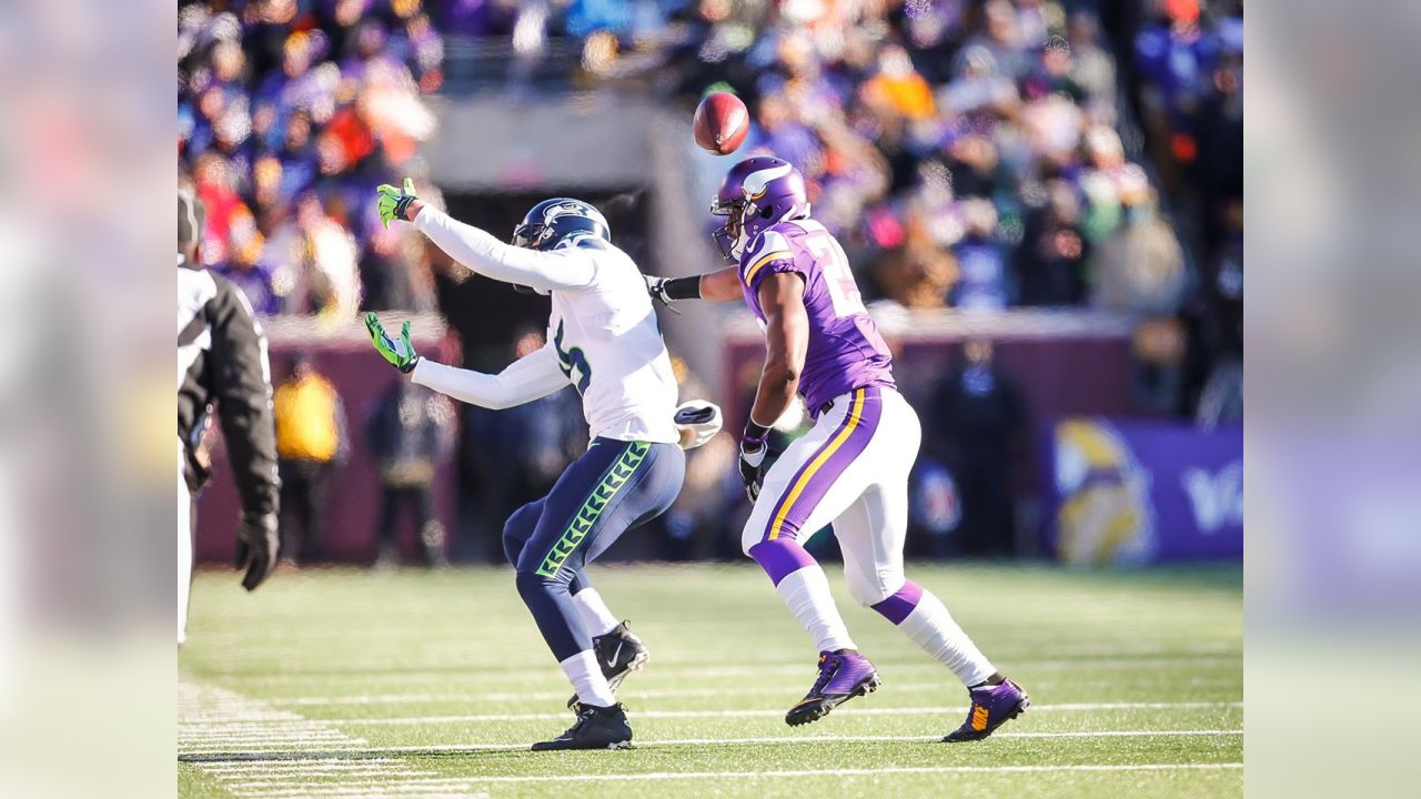 Vikings, Seahawks Battle Through 3rd-Coldest Game in NFL History