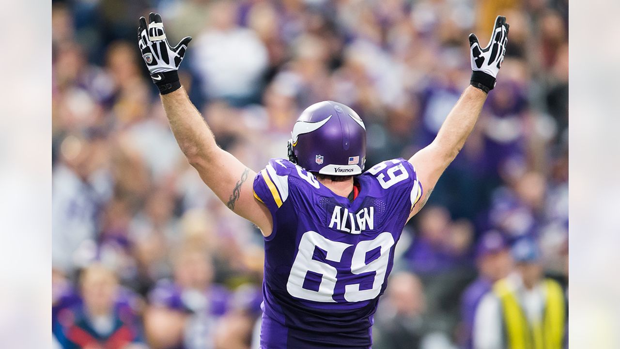 Vikings Nation - Let's wish Jared Allen a very Happy Birthday