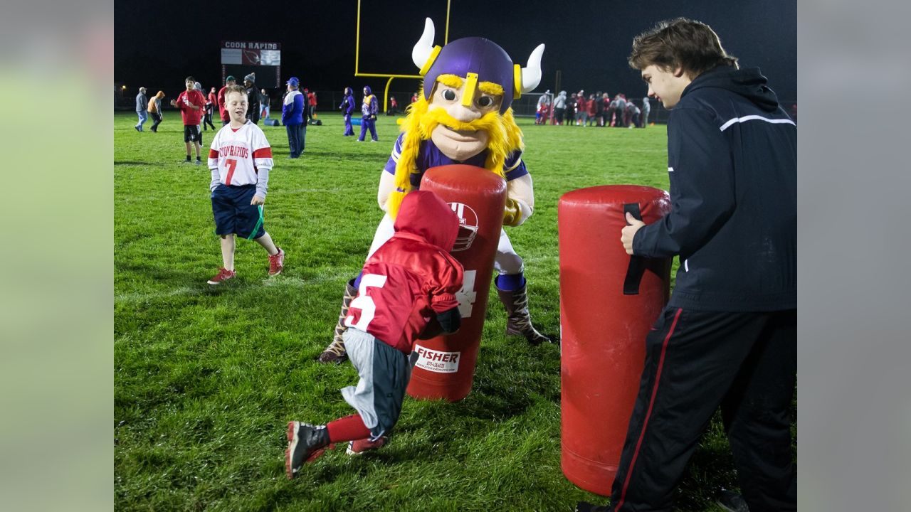 Coon Rapids High School Cardinals Apparel Store