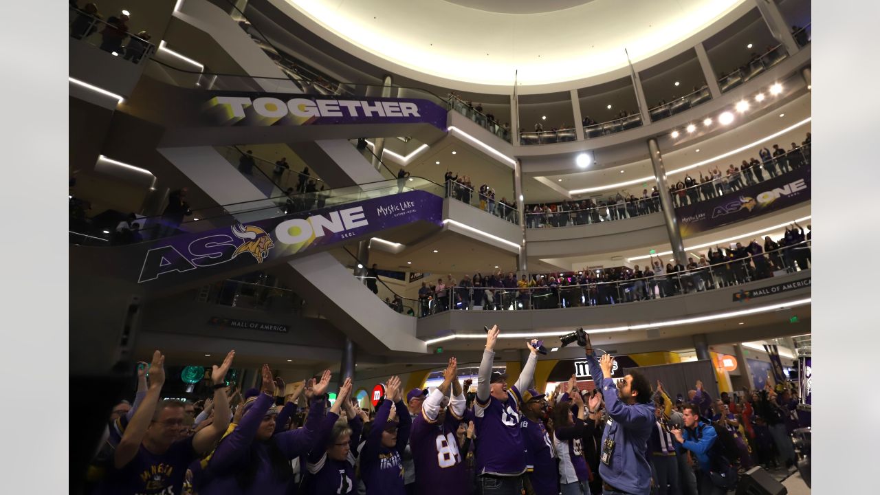 Minnesota Vikings hosting fan rally at Mall of America