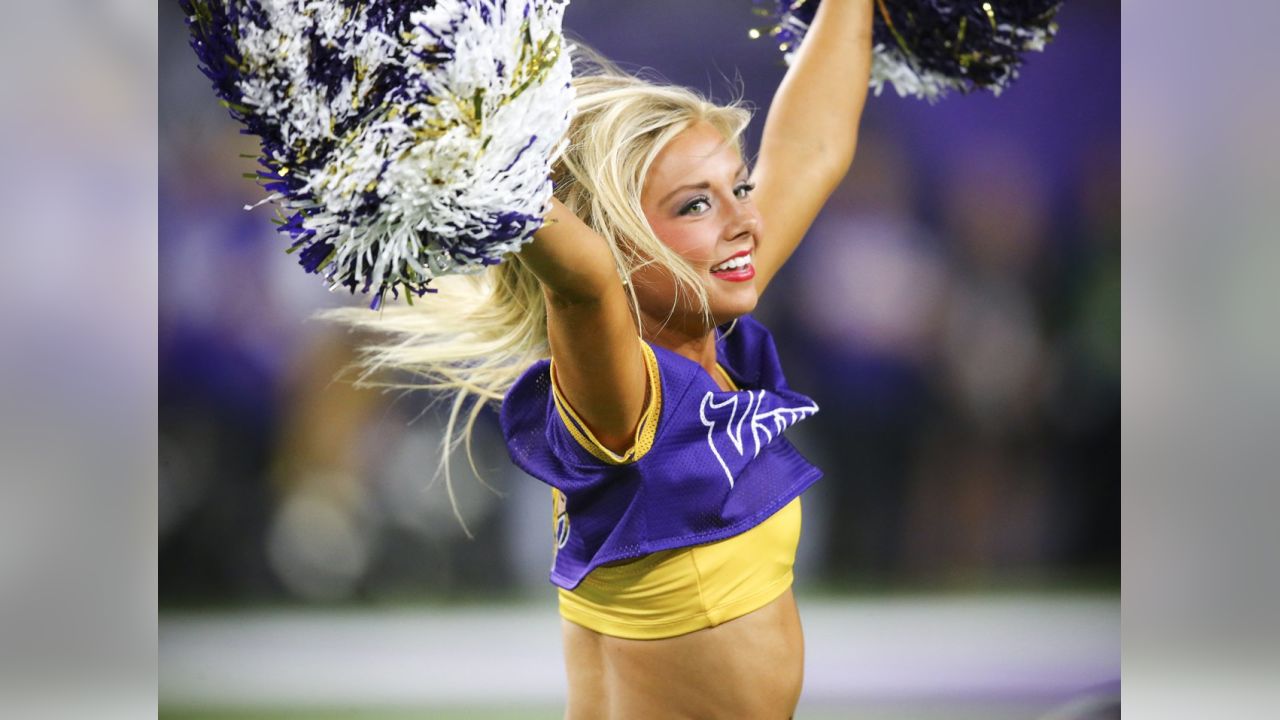 Vote Now for the 2016 Minnesota Vikings Cheerleaders Swimsuit