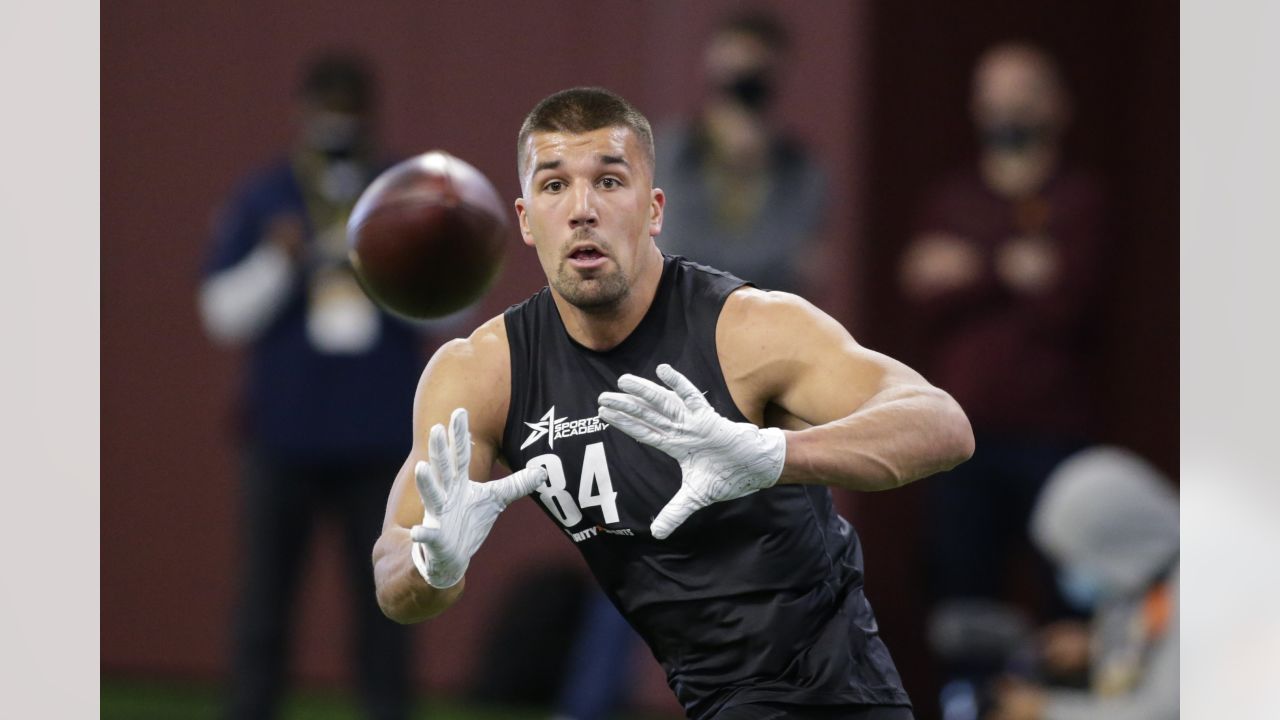 Shane Zylstra 'Blessed' & Excited to Join Vikings as Tight End