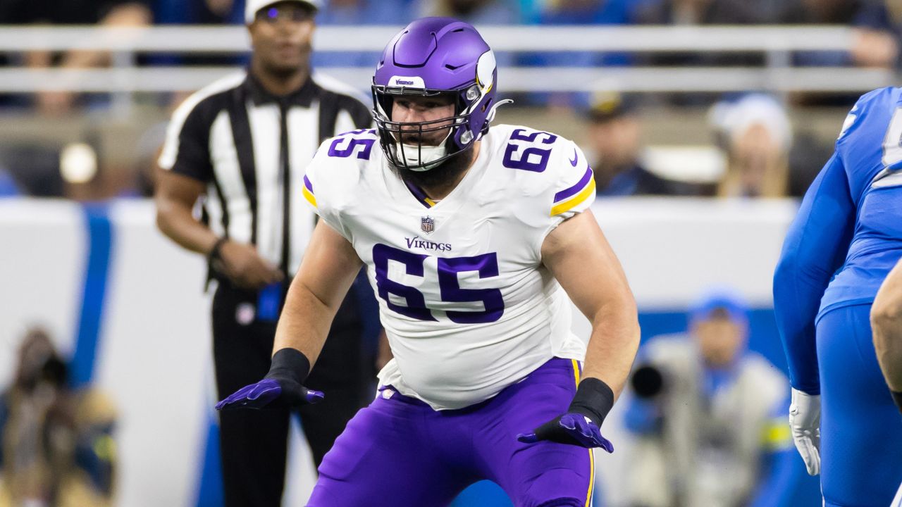 Vikings re-sign Austin Schlottmann - NBC Sports