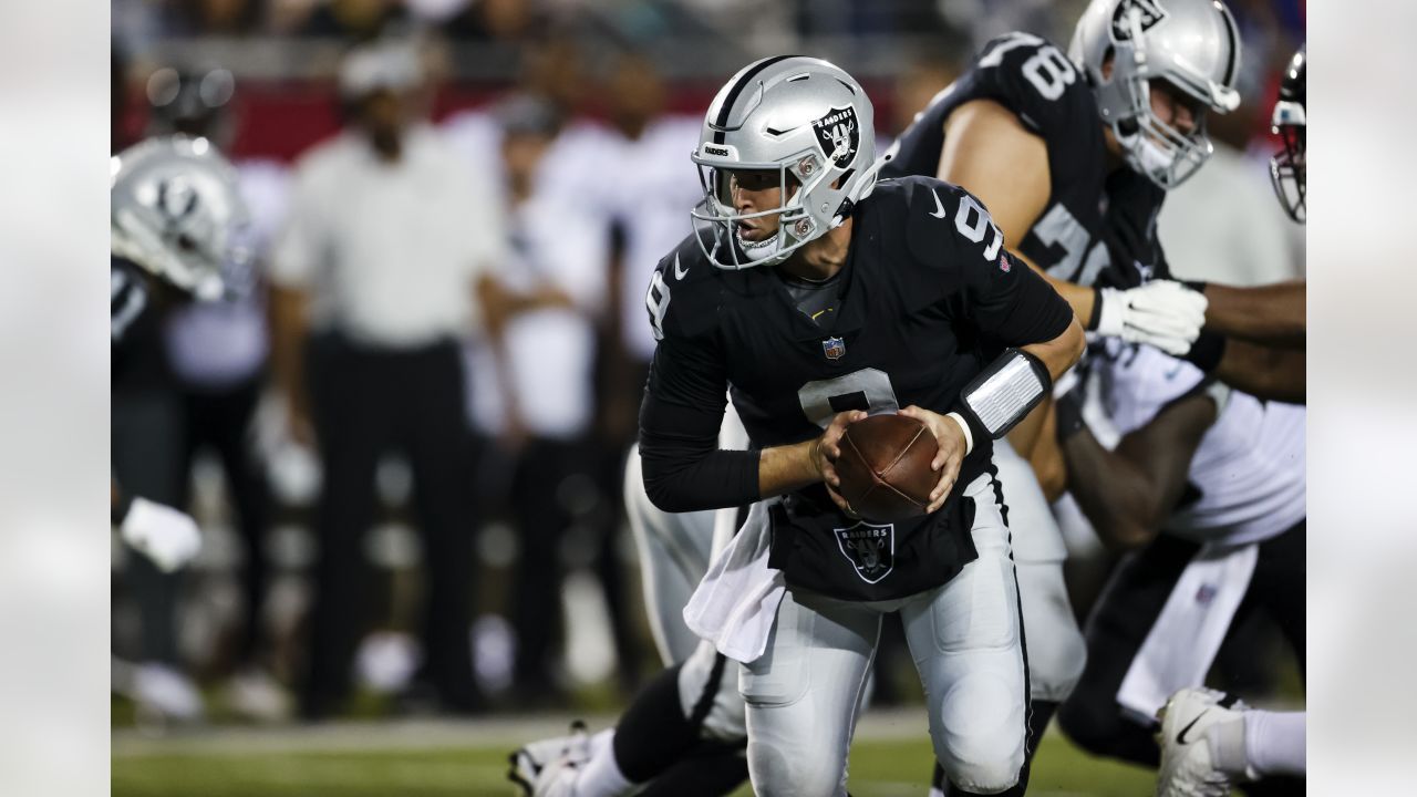Vikings acquire backup QB Nick Mullens in trade from Raiders