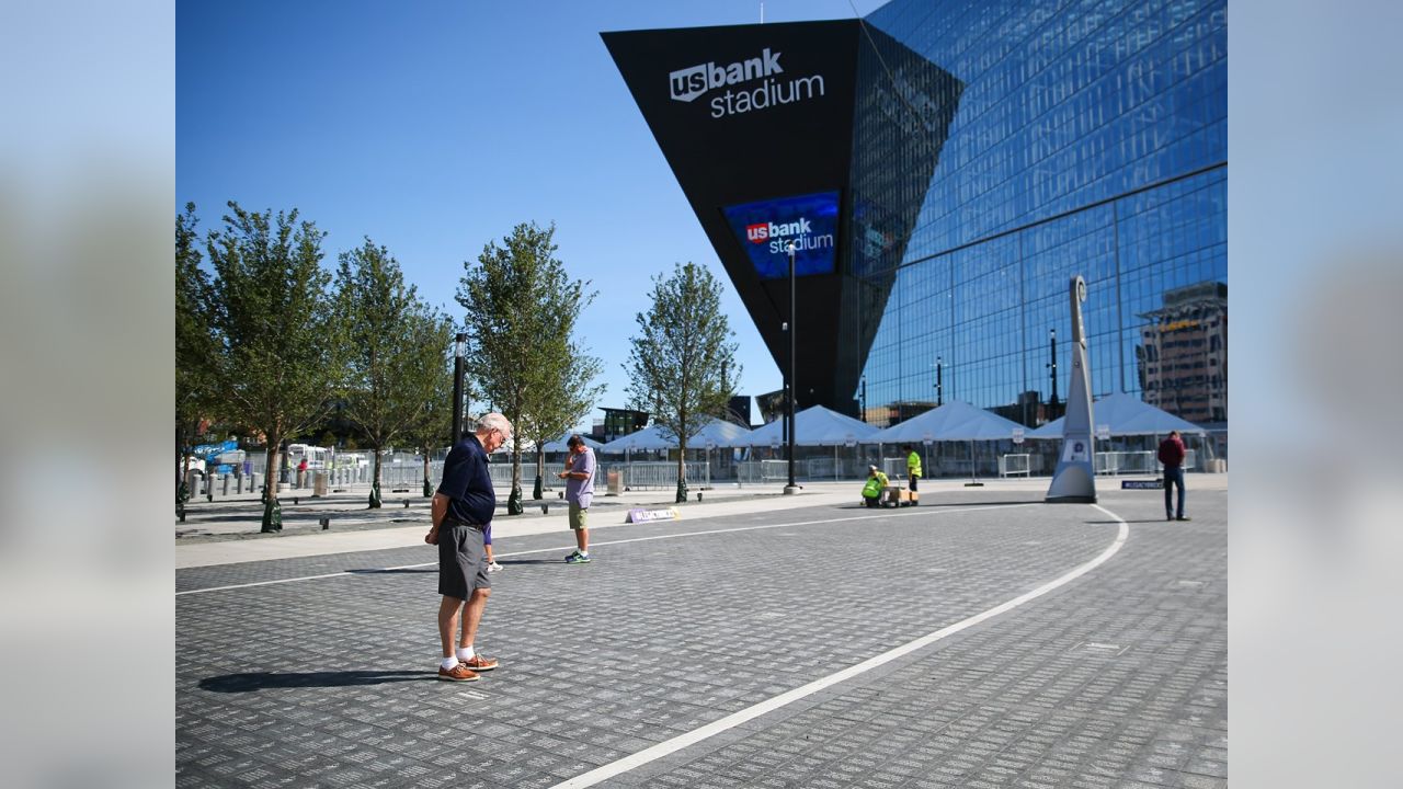 Legacy Ship Sculpture Medtronic Plaza Us Bank Stadium Minneapolis