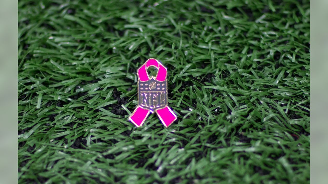 Breast Cancer Awareness shirt looks sliiiiick : r/minnesotavikings