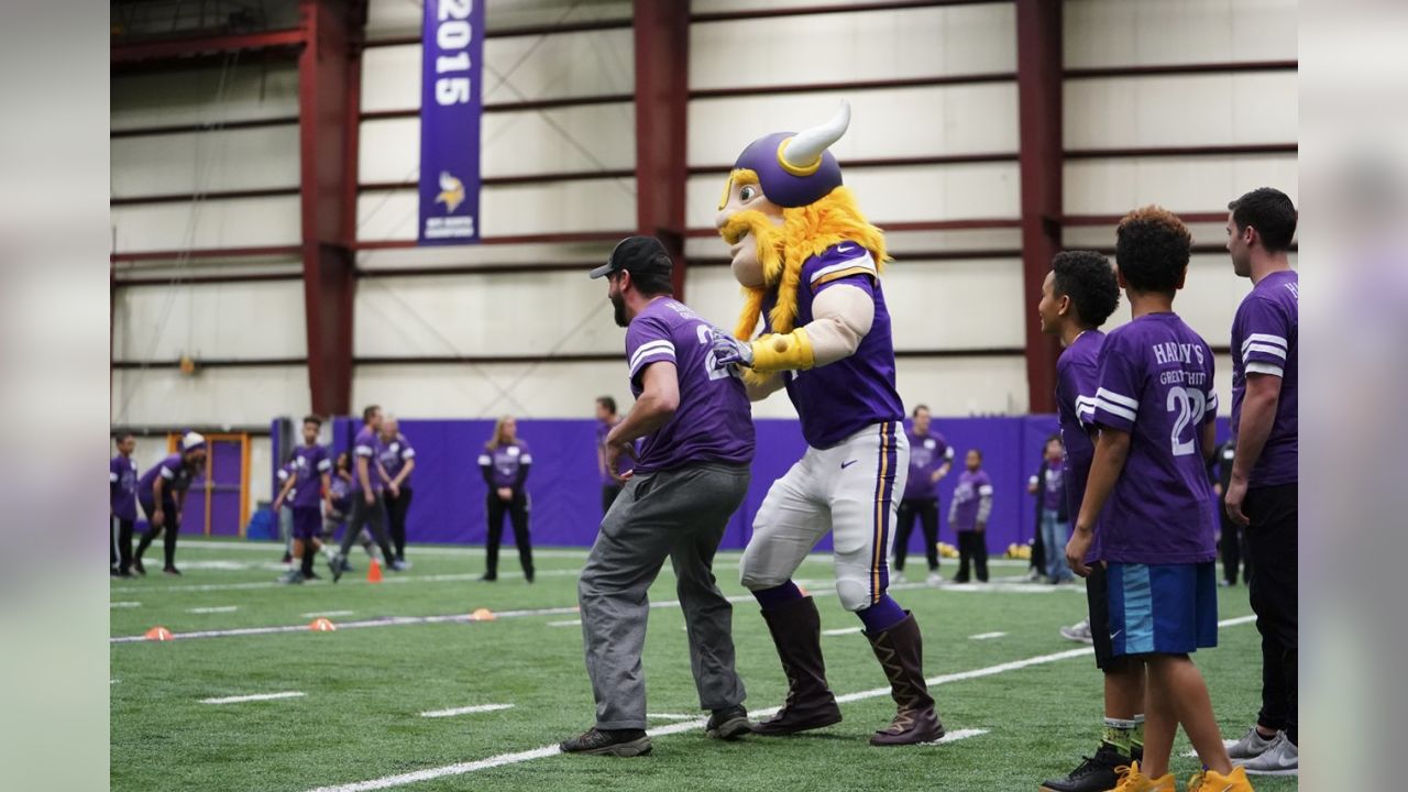 Harrison Smith's Impact on Youth Evidenced at Big Brothers, Big Sisters  Event