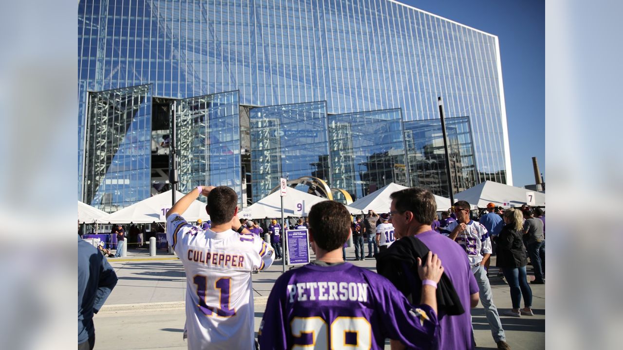 Top 50 Photos of Gameday at U.S. Bank Stadium