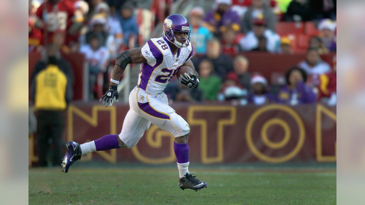 File:Washington Commanders vs. Minnesota Vikings (52498654810).jpg