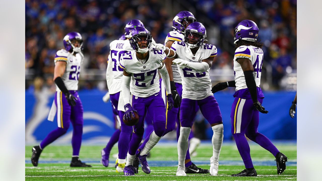 With Christian Darrisaw out, Vikings make big changes on offensive line –  Twin Cities