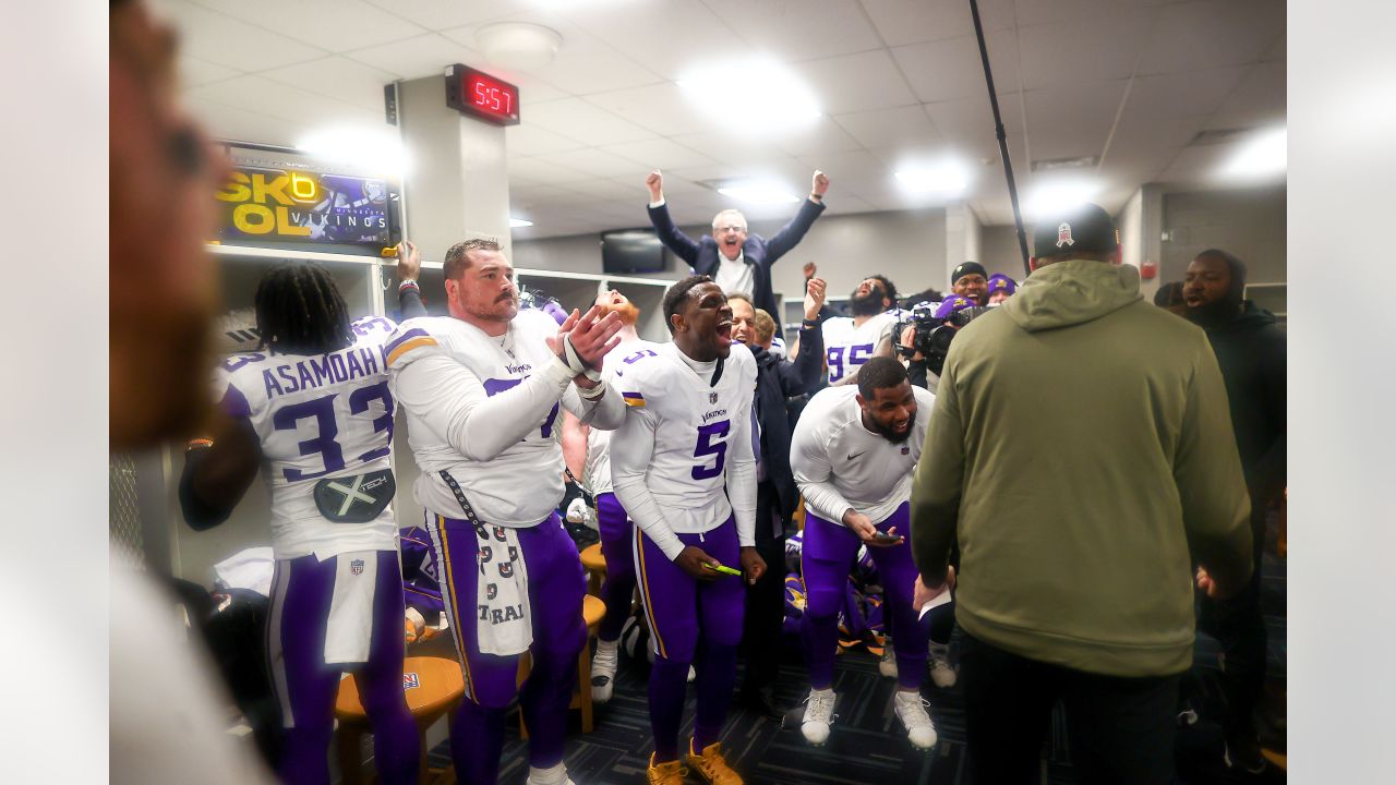 Vikings get improbable 33-30 overtime victory over Bills in game