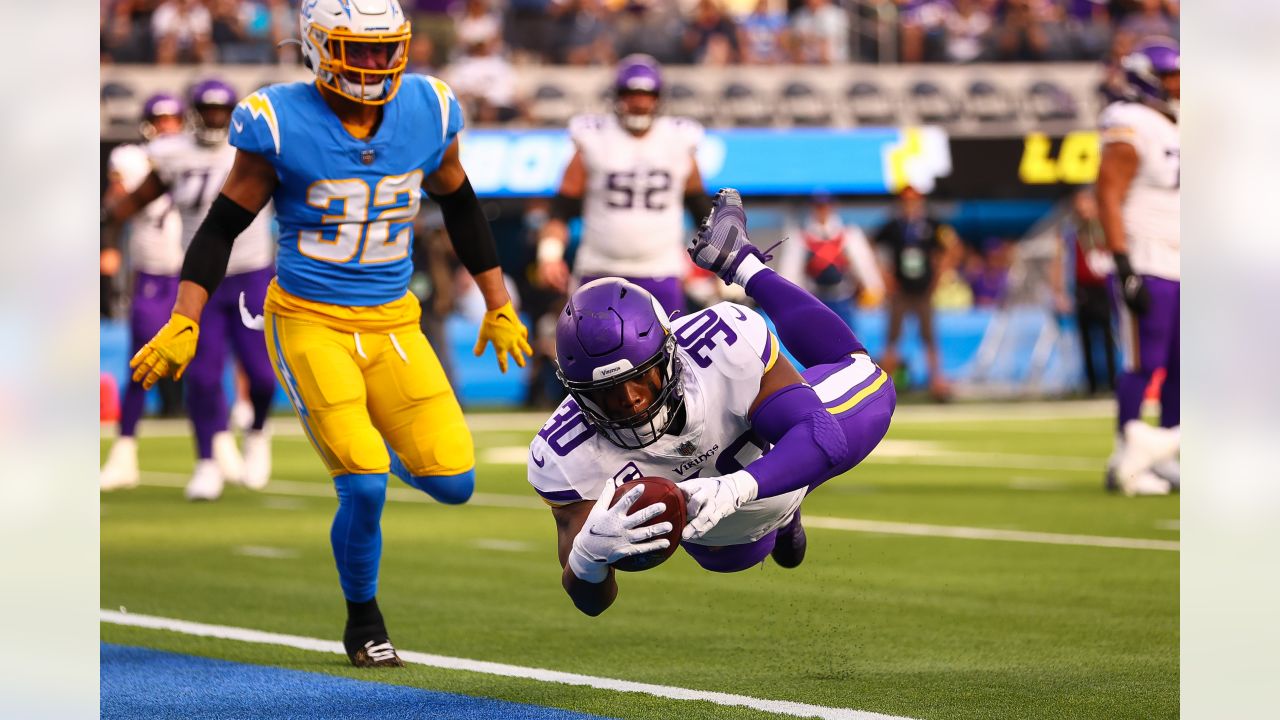 Why the Vikings extended fullback CJ Ham - Sports Illustrated