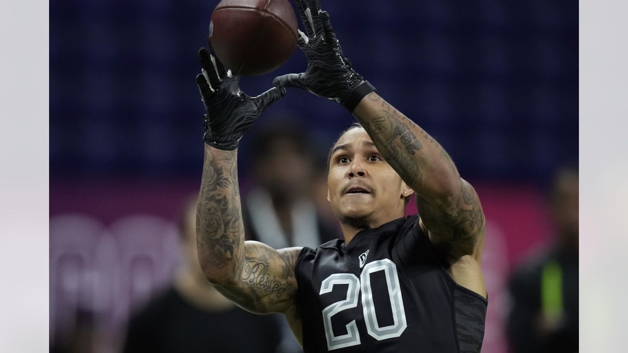 Jalen Nailor of Minnesota Vikings looks on prior to the NFL match