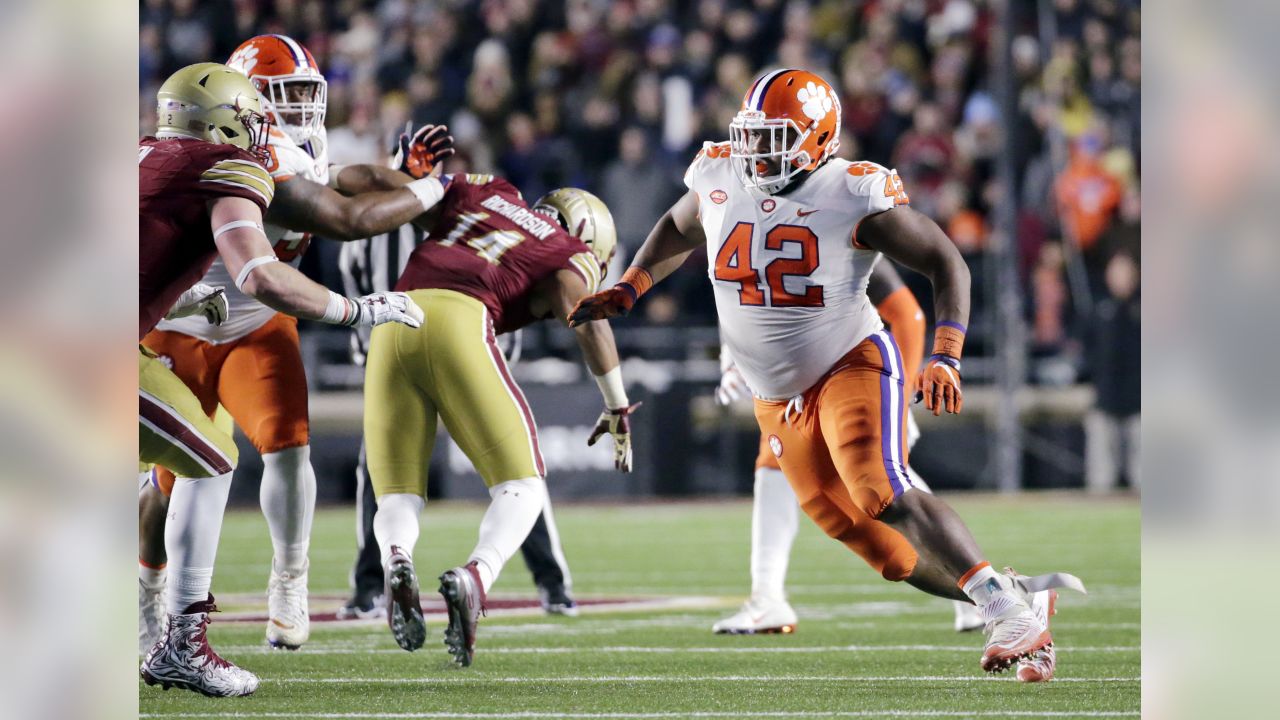 Big-man TD! Christian Wilkins