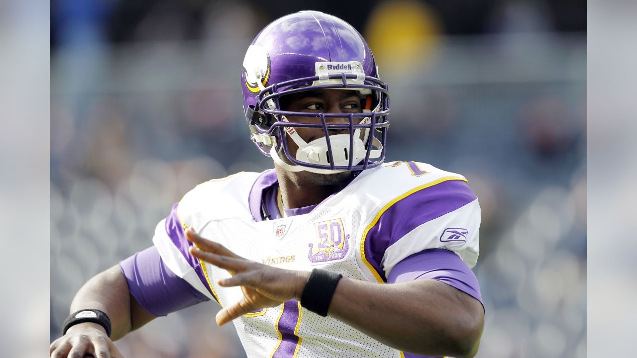 Teammates, Friends Remember Fmr. Vikings QB Tarvaris Jackson