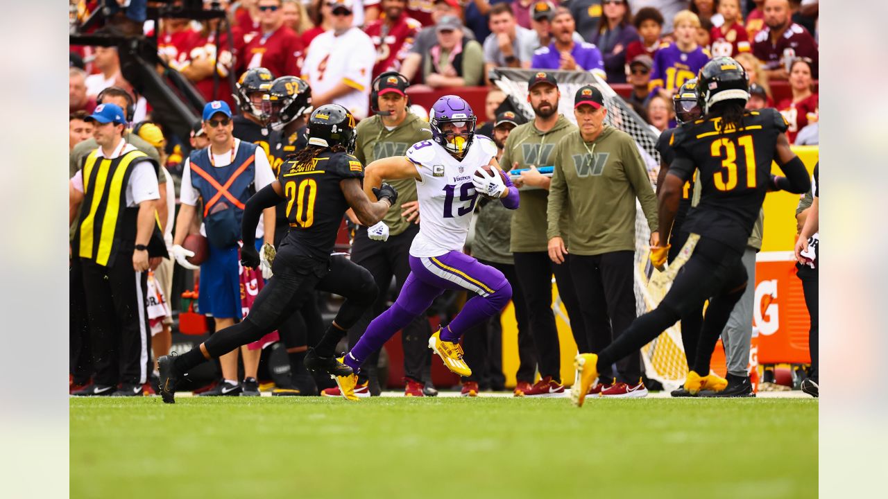 File:Washington Commanders vs. Minnesota Vikings (52498654810).jpg