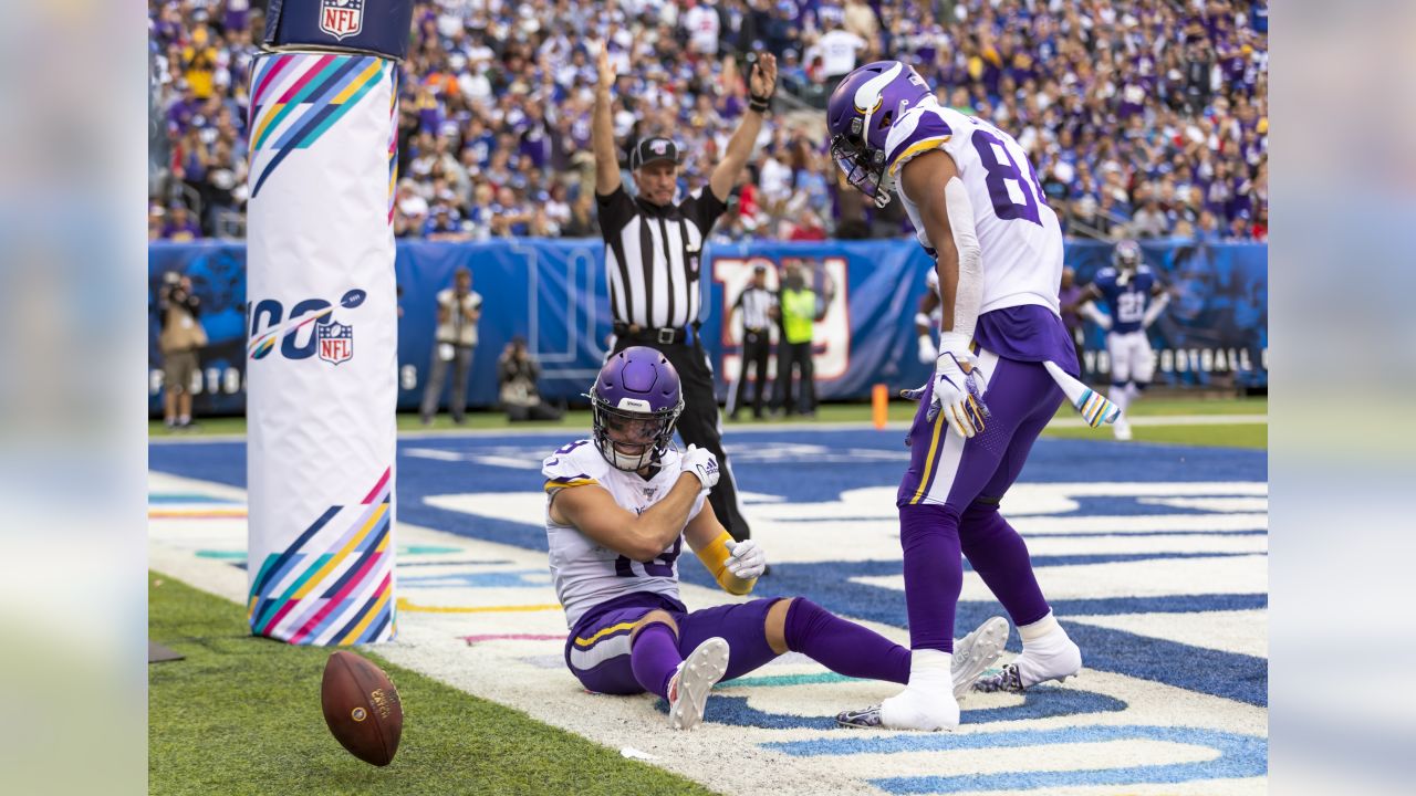 Adam Thielen Making Himself a Resource for Justin Jefferson