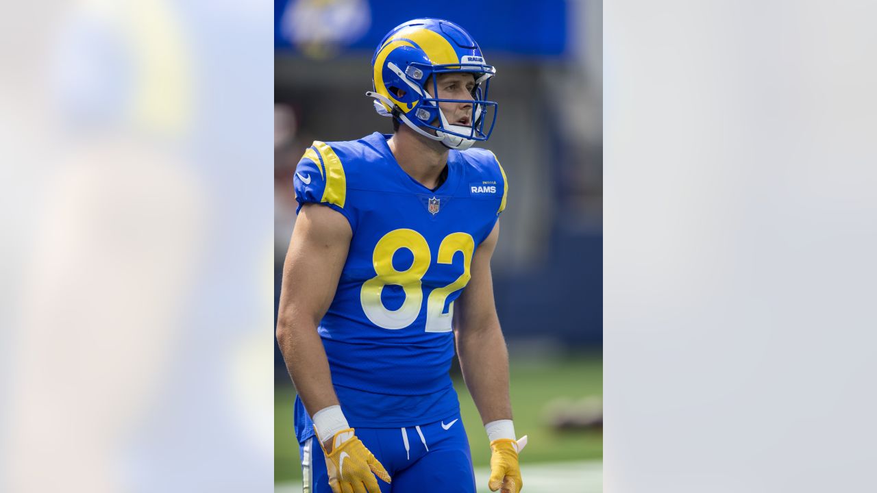 Minnesota Vikings tight end Johnny Mundt (86) on the field before an NFL  football game against the Dallas Cowboys, Sunday, Nov. 20, 2022 in  Minneapolis. (AP Photo/Stacy Bengs Stock Photo - Alamy