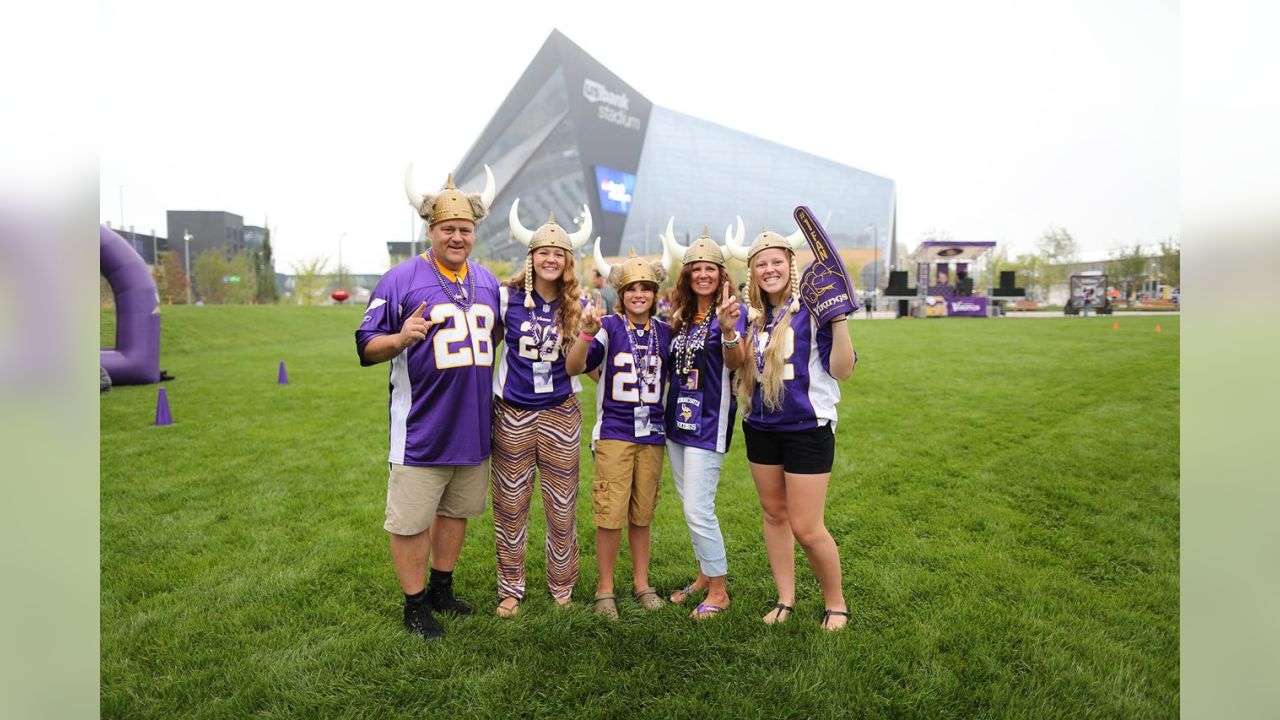 Madden' Developers Dazzled by U.S. Bank Stadium