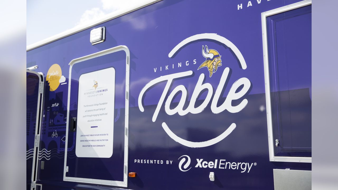 Minnesota Vikings Foundation launches new food truck to serve Twin Cities  kids in need