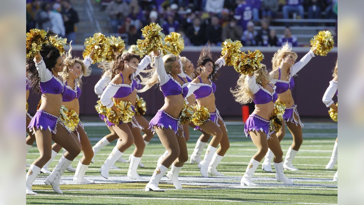 Vikings Cheer Kristy - The Blonde Side