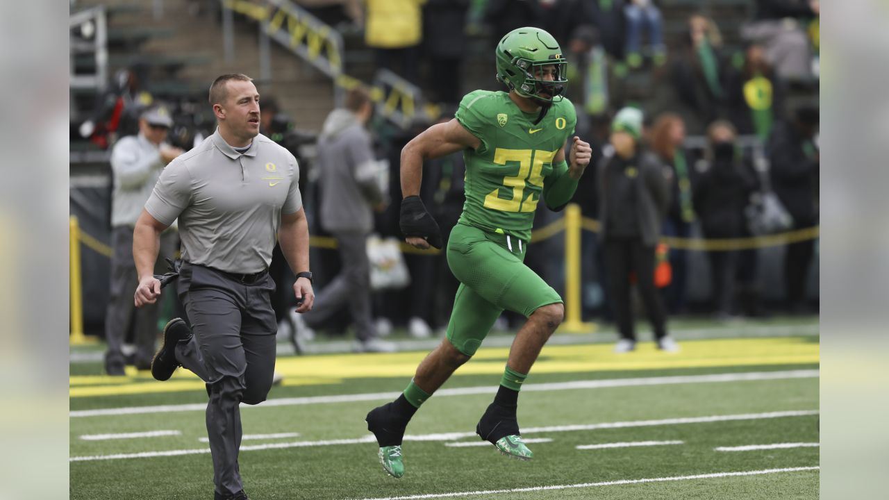 Oregon Ducks linebacker Troy Dye selected by Minnesota Vikings in fourth  round of NFL draft 