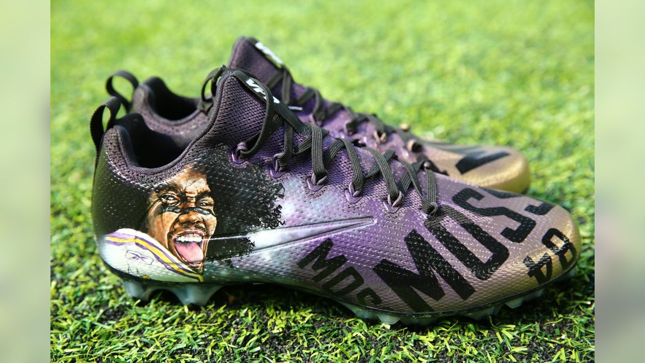 Mache Laces Stefon Diggs with Randy Moss Inspired Custom Cleats