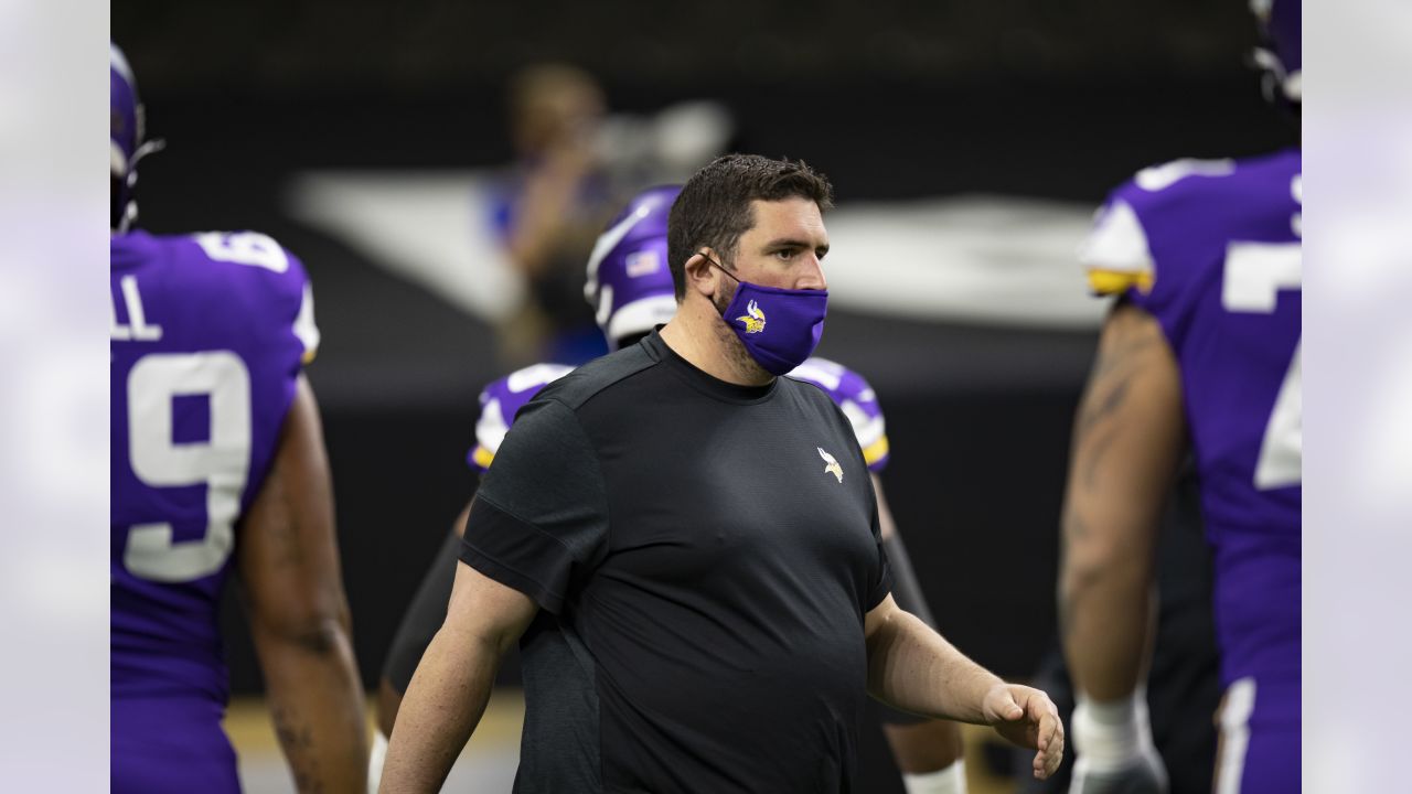 Details and decibels define new Vikings offensive line coach Phil Rauscher