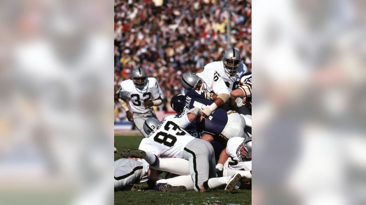 SUPER BOWL XI CHAMPION 1976 OAKLAND RAIDERS