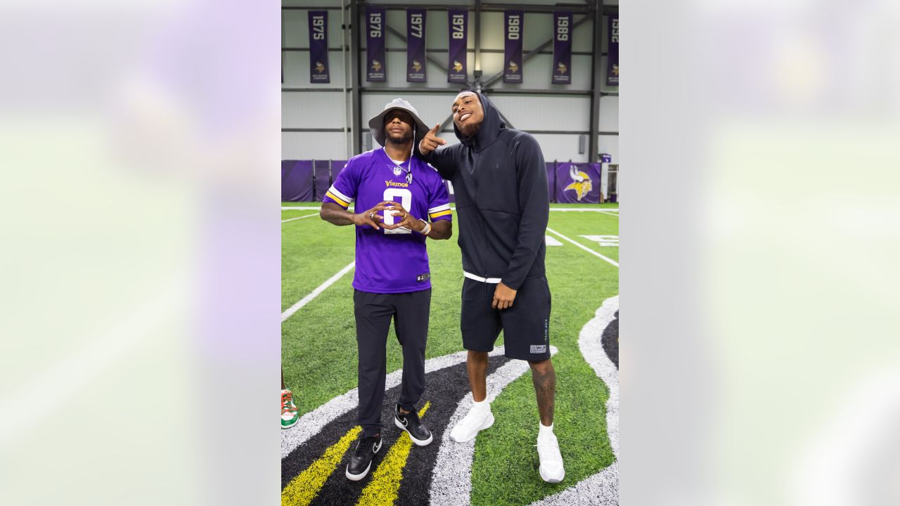 Deestroying Visits Vikings Training Camp