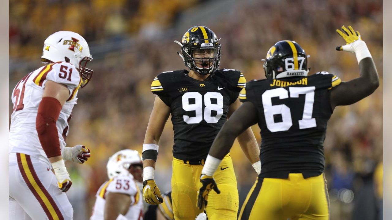 Vikings select Iowa DT Jaleel Johnson in fourth round of draft