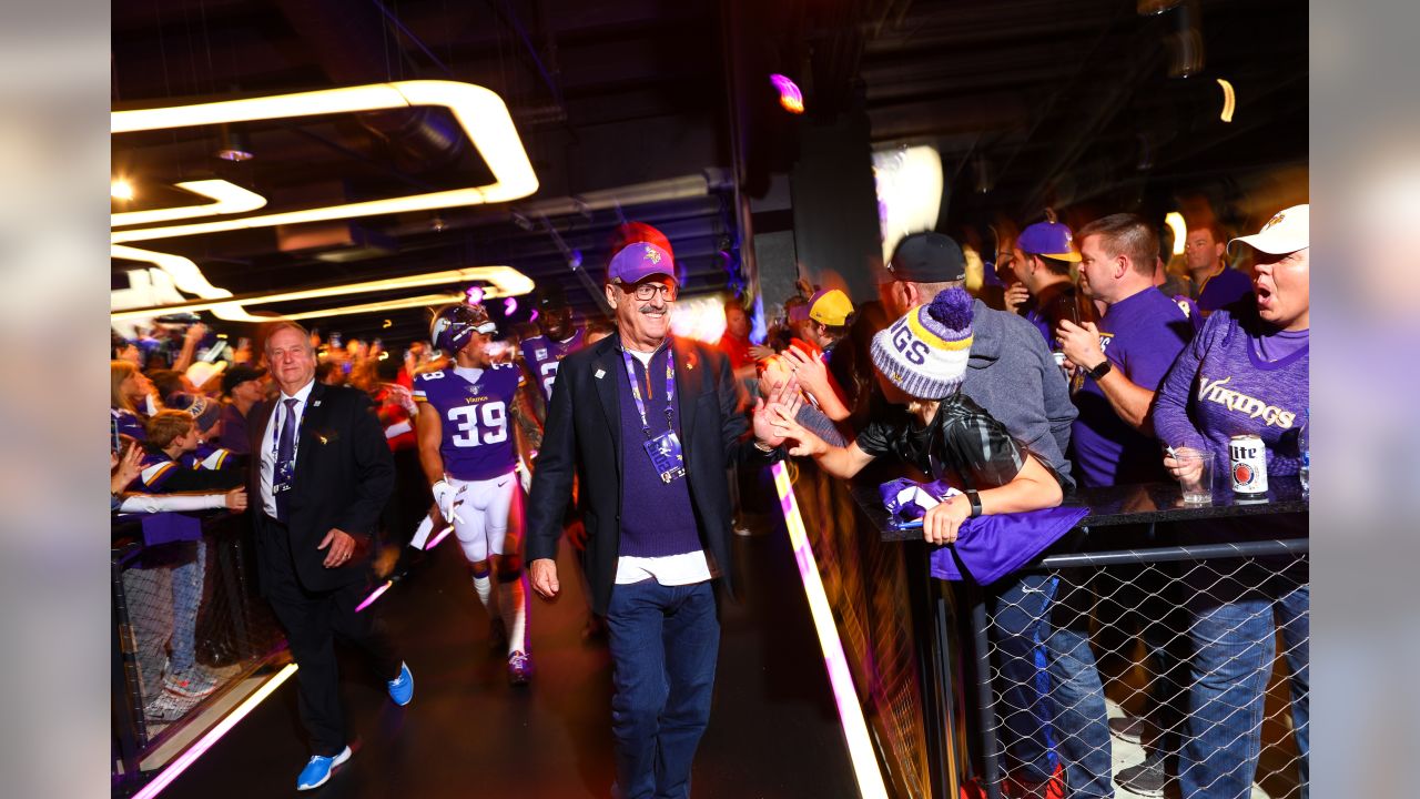 Diggs Catches 3-Touchdowns, Has Fun with Trick Plays