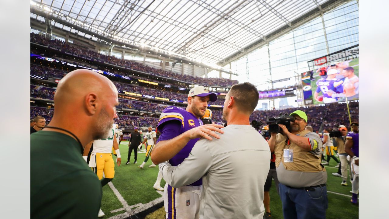 Vikings fans swarm Minneapolis for season opener