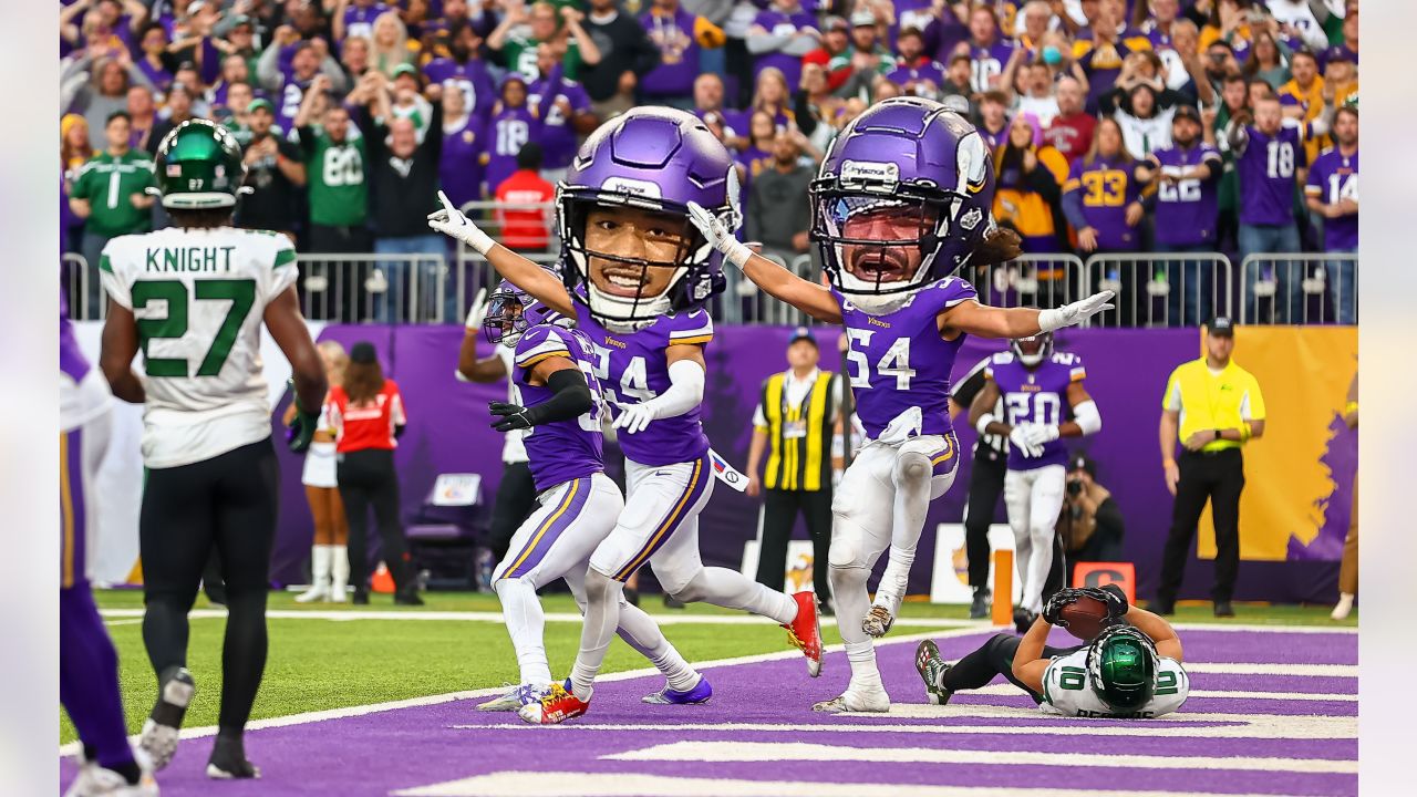 Vikings' Christian Darrisaw to reach goal he had as a kid of