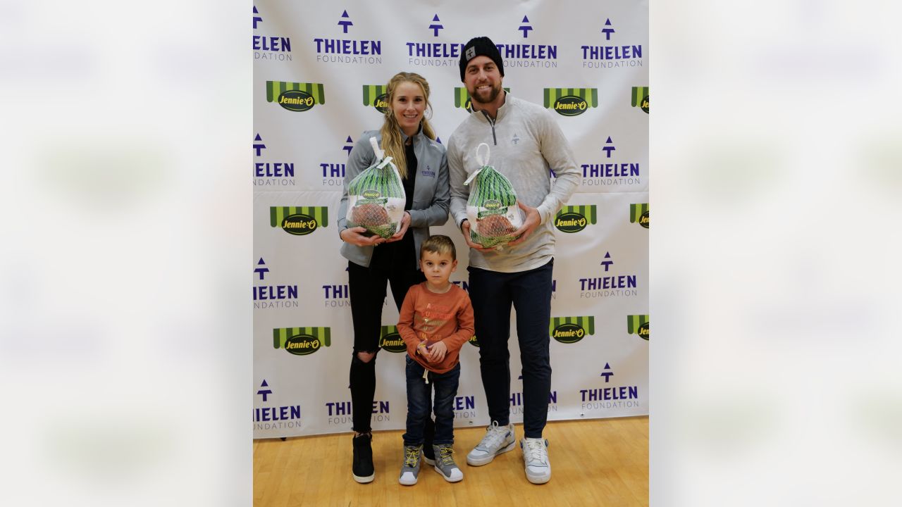 Adam Thielen Autographed Helmet – Lend A Hand Up