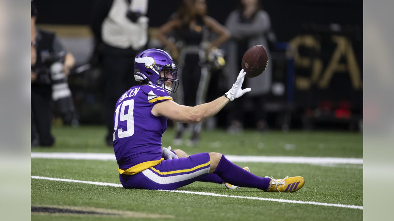 vikesinsider on X: Justin Jefferson rocking an Adam Thielen T-Shirt in  warmups 