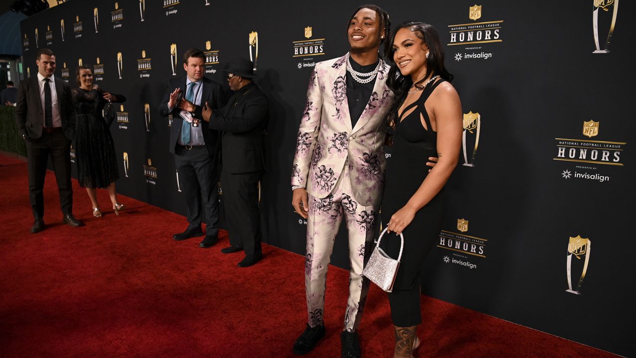 NFL Honors Red Carpet 2023 Celebrity Arrivals Photos: Live Updates – WWD