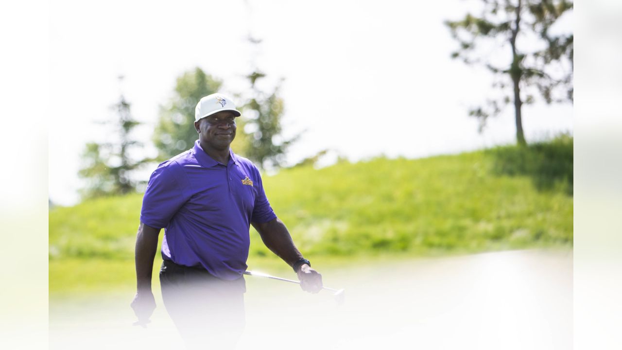 Legends Participate in 2021 Minnesota Vikings Foundation Golf