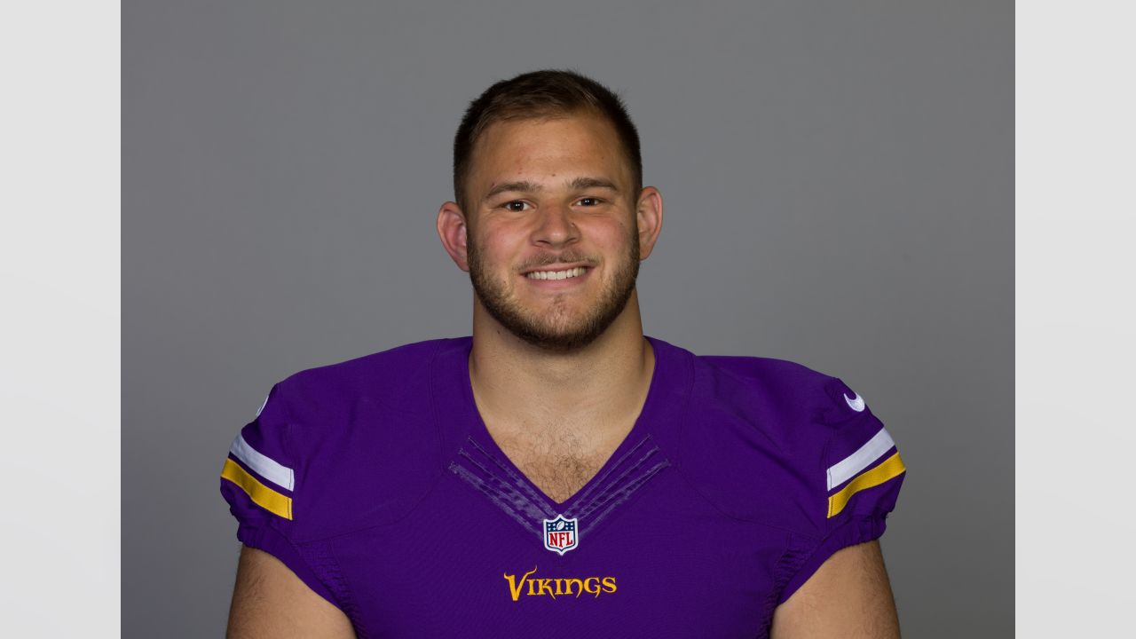 Vikings inactives headlined by familiar face, sign TE Nick Muse