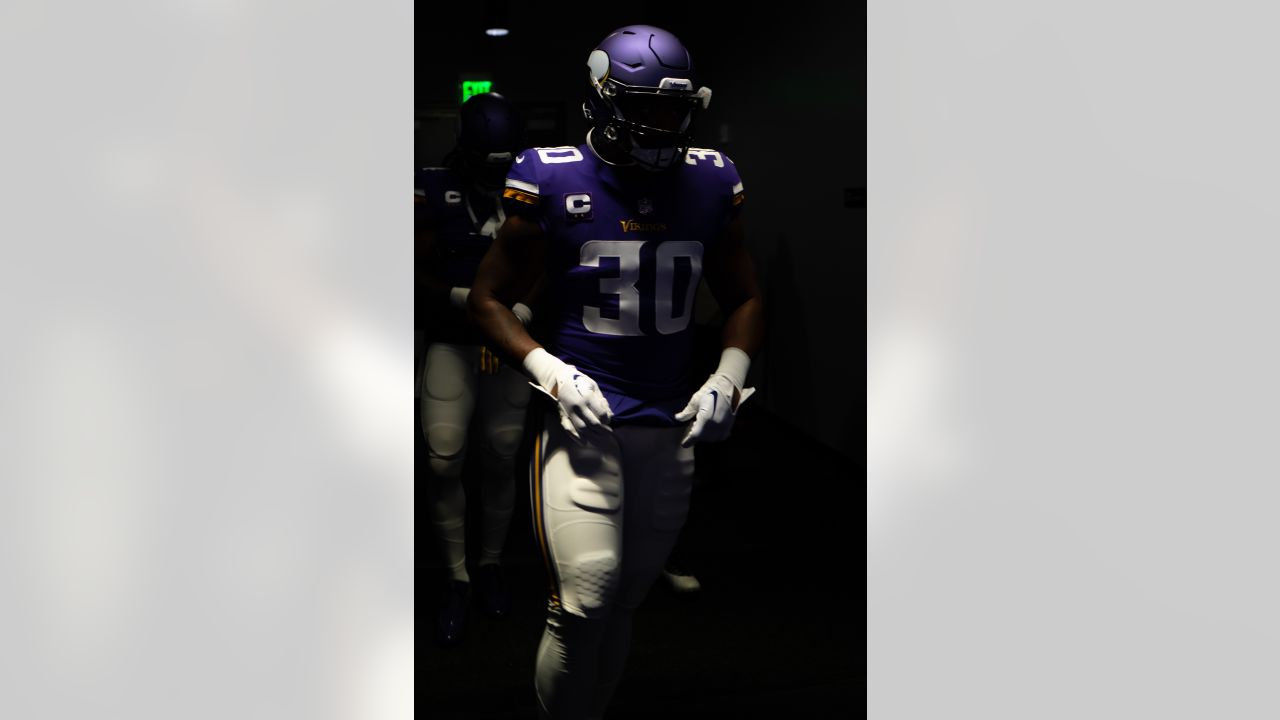 Why the Vikings extended fullback CJ Ham - Sports Illustrated