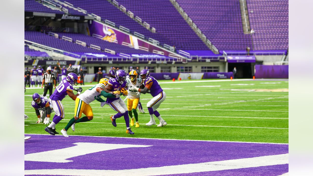 11,471 Minnesota Vikings V Green Bay Packers Stock Photos, High-Res  Pictures, and Images - Getty Images