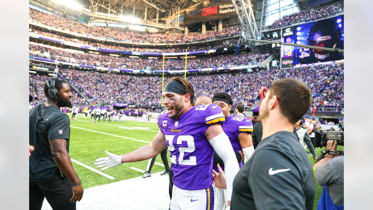 Justin Jefferson with the fade TD on the #Vikings opening drive! #kfan